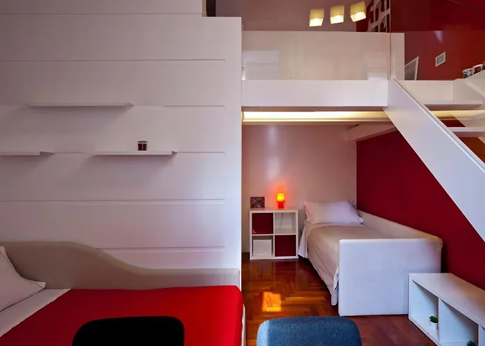 Elegant Apartment At Chiaia By Wonderful Italy