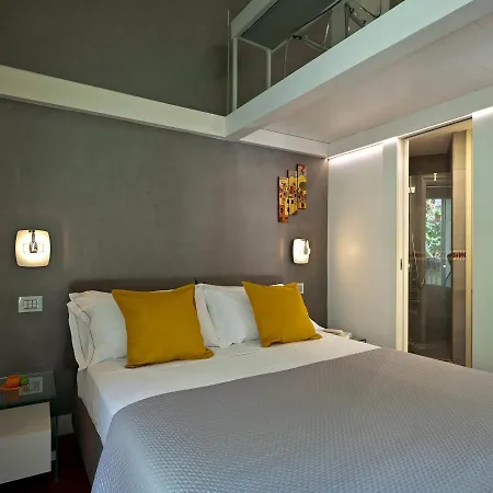 Elegant Apartment At Chiaia By Wonderful Italy Naples Exterior photo