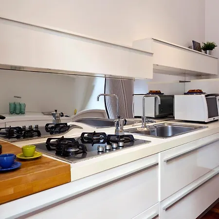 Elegant Apartment At Chiaia By Wonderful Italy Naples Exterior photo
